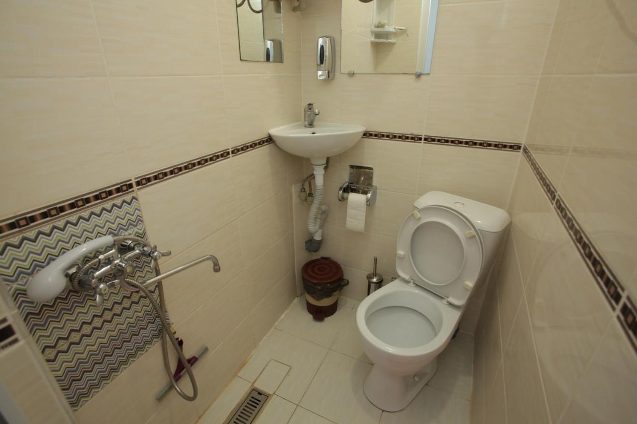 Sukhum City Mini Hotel Sukhumi Luaran gambar