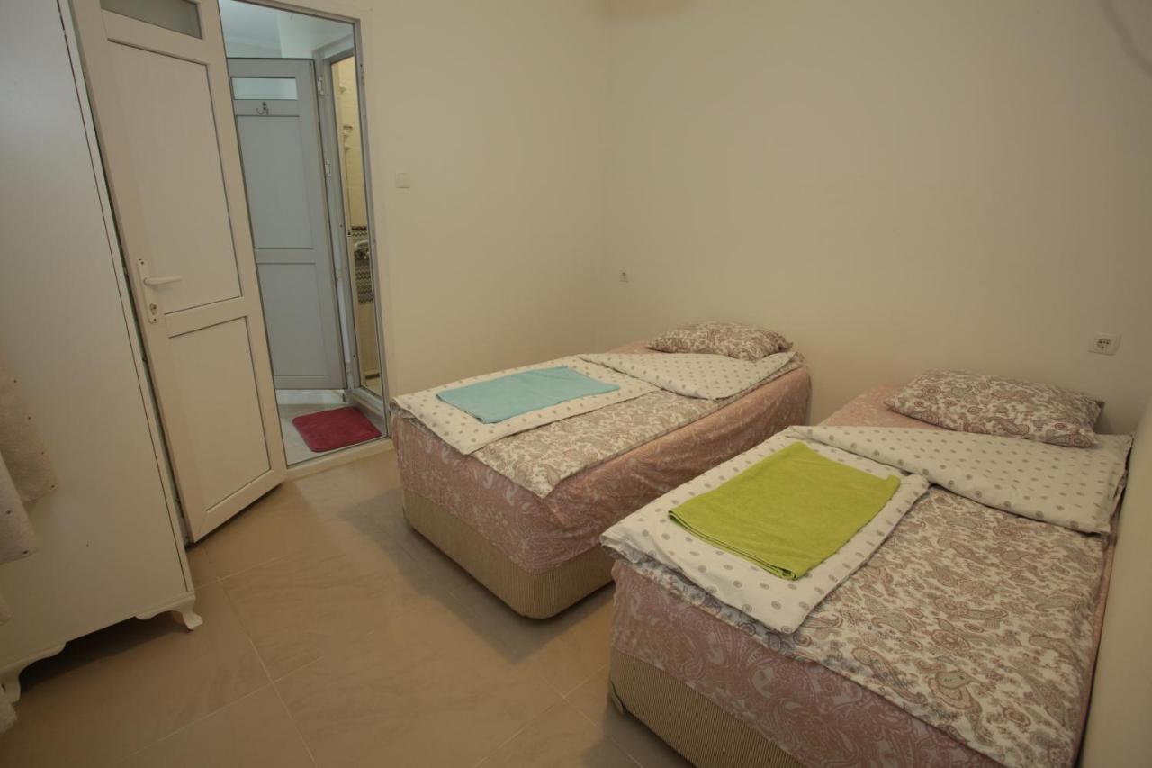 Sukhum City Mini Hotel Sukhumi Luaran gambar