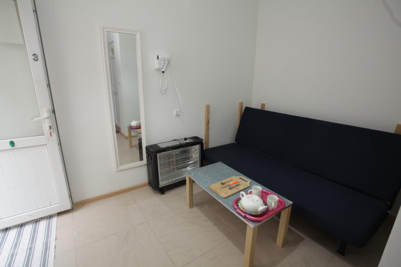 Sukhum City Mini Hotel Sukhumi Luaran gambar
